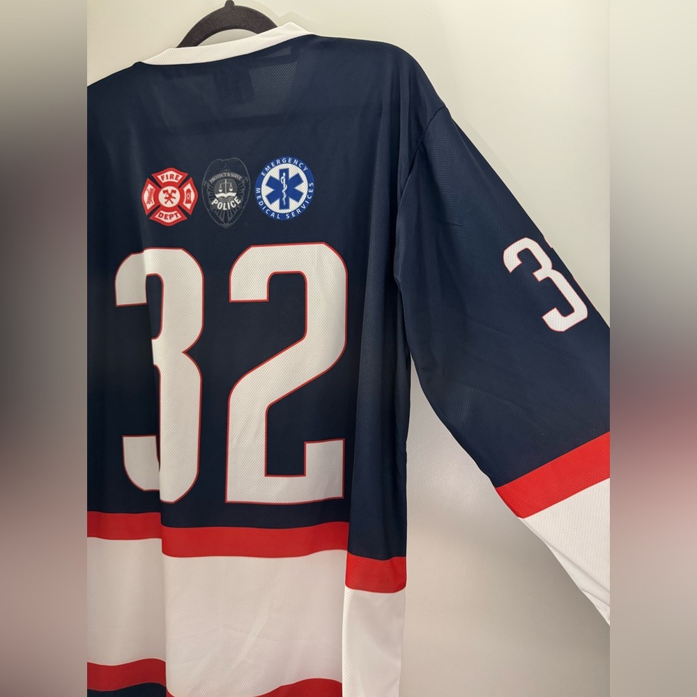 Seattle Kraken Navy Red White Hockey Jersey - Picture 3 of 3